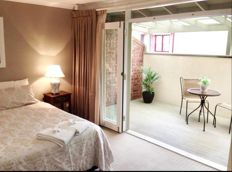 Superb Townhouse In North Adelaide - SA Accommodation 4