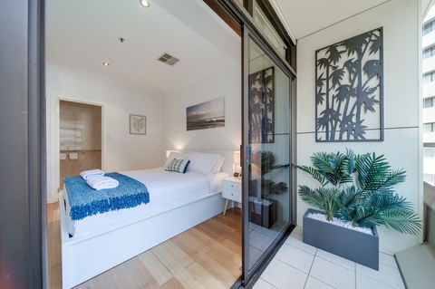 York Apartments On Grenfell - SA Accommodation 5