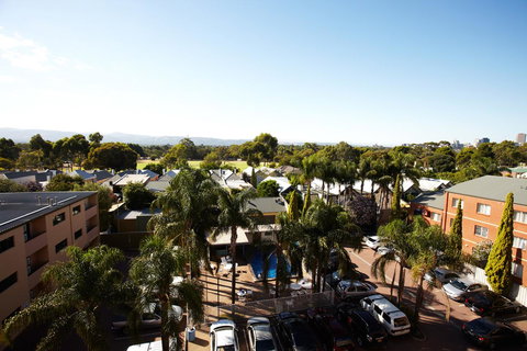 Comfort Hotel Adelaide Meridien - SA Accommodation 2