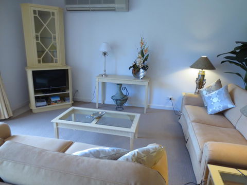 Lights Landing Apartments - SA Accommodation 6