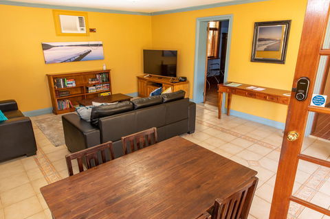 Rivergum Cottages Gawler Barossa Region - SA Accommodation 6