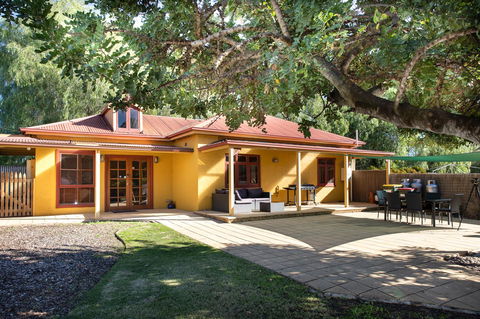 Rivergum Cottages Gawler Barossa Region - SA Accommodation 7