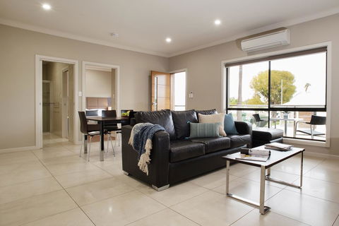 Renmark Holiday Apartments - SA Accommodation 1