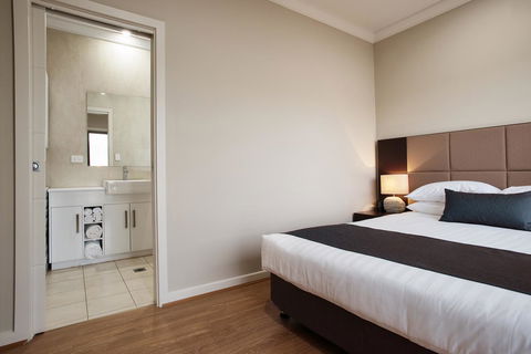 Renmark Holiday Apartments - SA Accommodation 8