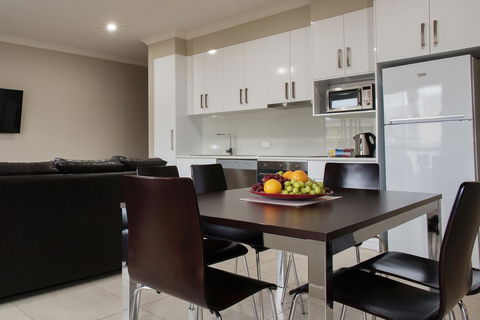 Renmark Holiday Apartments - SA Accommodation 2