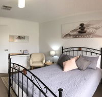 Windsor Gardens Home - SA Accommodation