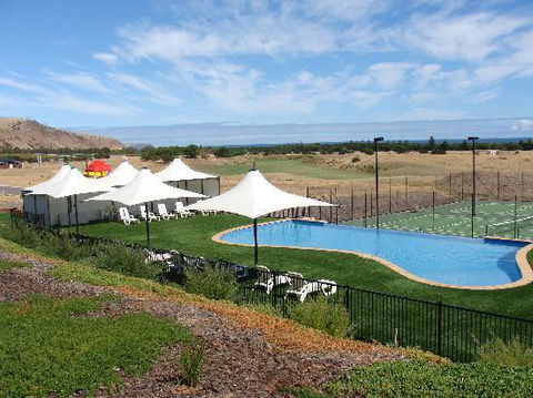 Lady Bay Hotel - SA Accommodation 2