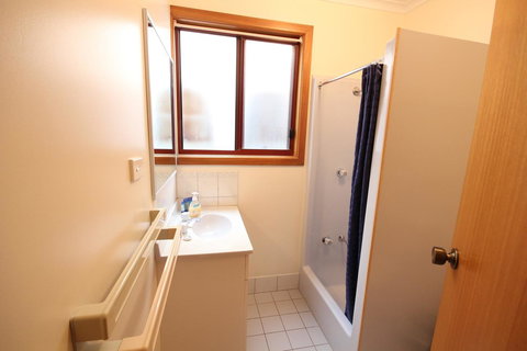 Port Vincent Motel & Apartments - SA Accommodation 21