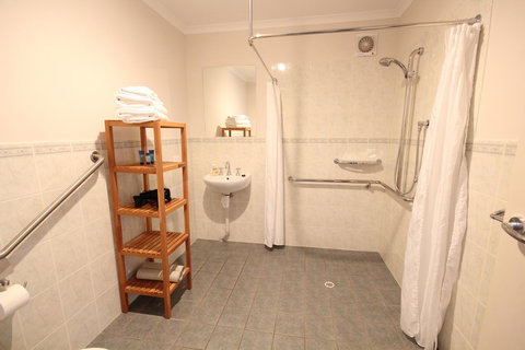 Port Vincent Motel & Apartments - SA Accommodation 6