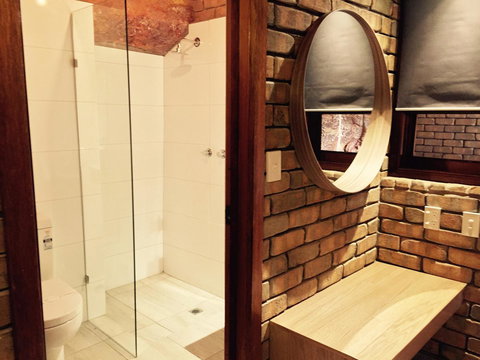 The Lookout Cave Underground Motel - SA Accommodation 32