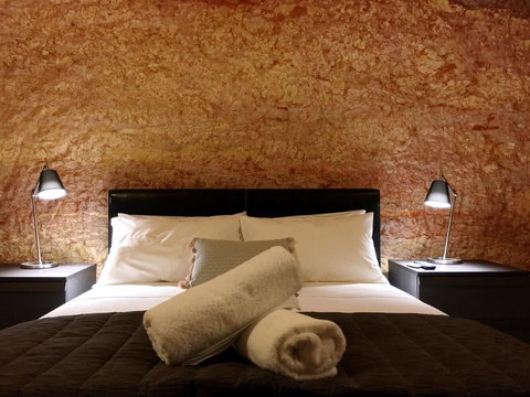 The Lookout Cave Underground Motel - SA Accommodation 9