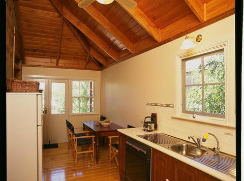 Clare Valley Heritage Retreat - SA Accommodation 13