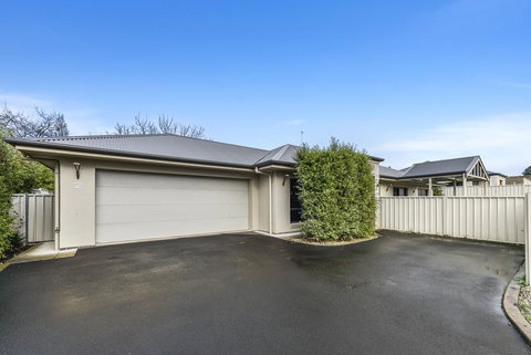 Accommodation On Lansell 2 - SA Accommodation 7