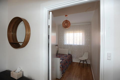 Glenelg Holiday Apartments-The Broadway - SA Accommodation 6