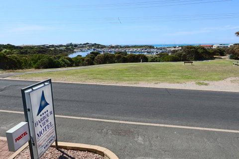Harbour View Motel - SA Accommodation 9