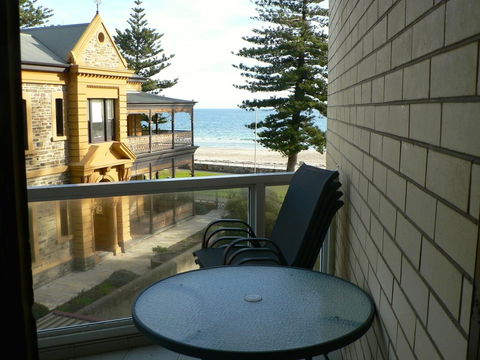 South Esplanade Apartment - SA Accommodation 6