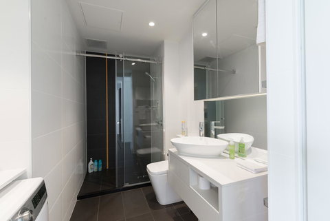 Ther-Rich Elegant 1BR Apartment In Walkerville - SA Accommodation 23