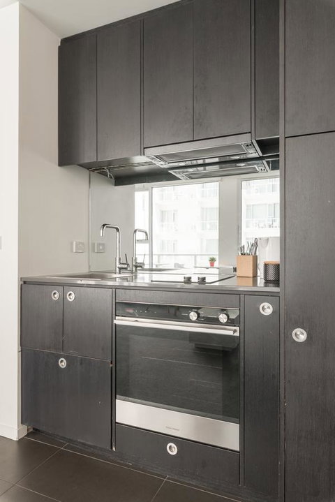 Ther-Rich Elegant 1BR Apartment In Walkerville - SA Accommodation 9