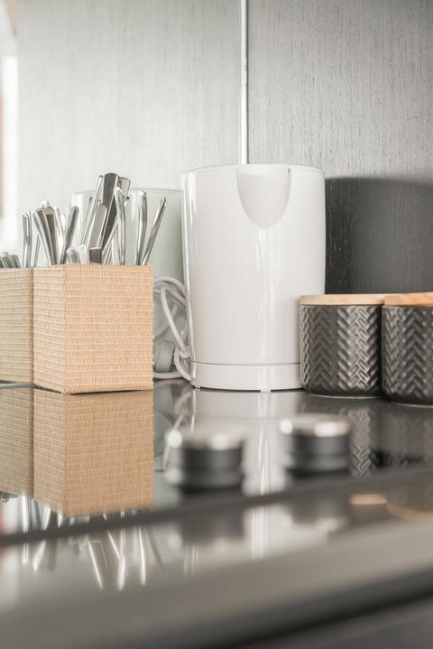 Ther-Rich Elegant 1BR Apartment In Walkerville - SA Accommodation 13