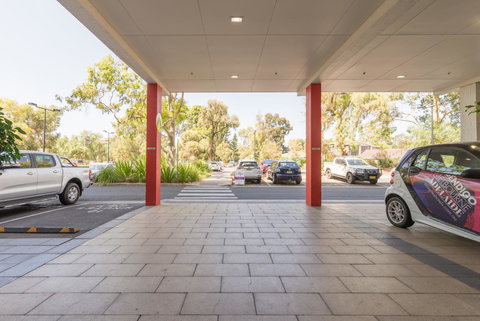 Ther-Rich Elegant 1BR Apartment In Walkerville - SA Accommodation 42