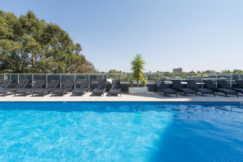 Ther-Rich Elegant 1BR Apartment In Walkerville - SA Accommodation 32