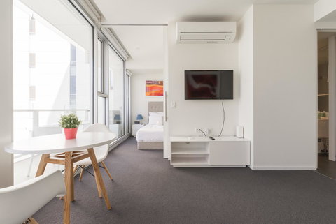 Ther-Rich Elegant 1BR Apartment In Walkerville - SA Accommodation 16