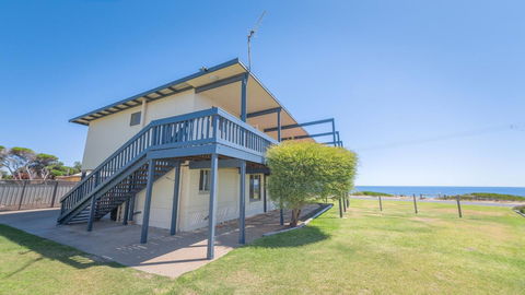 Sandy Feet 31 Gold Coast Drive - SA Accommodation 21