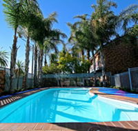 Cattlemans Country Motor Inn  Serviced Apartments - SA Accommodation