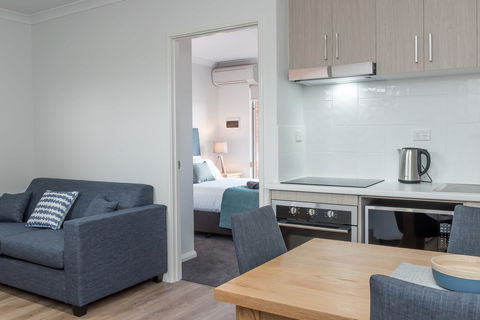 Jurien Bay Motel Apartments - SA Accommodation 13