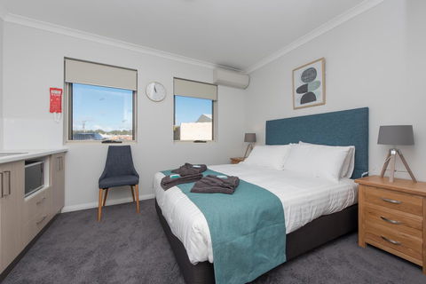 Jurien Bay Motel Apartments - SA Accommodation 23