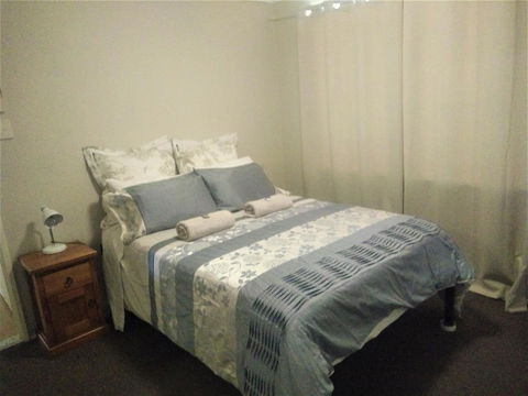 Kanga Cottage - SA Accommodation 11