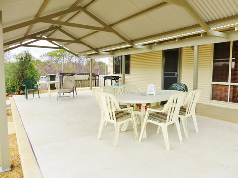 Kanga Cottage - SA Accommodation 7