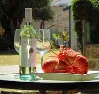 Lazy Lobster Holiday Units  Chalets - SA Accommodation