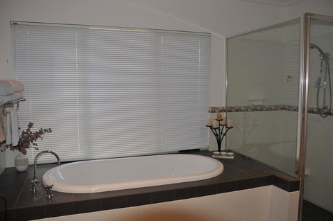 Glenelg On King Bed & Breakfast - SA Accommodation 26