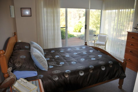 Glenelg On King Bed & Breakfast - SA Accommodation 23