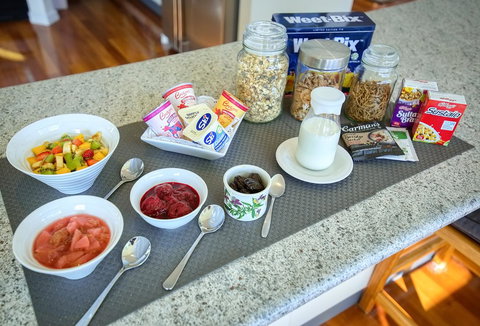 Glenelg On King Bed & Breakfast - SA Accommodation 10