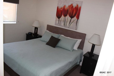 Mollymook Cove Apartments - SA Accommodation 25