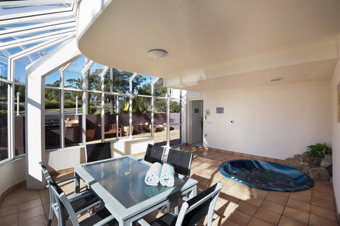Mollymook Cove Apartments - SA Accommodation 35