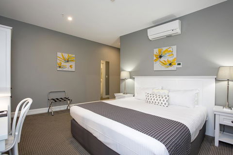 CH Boutique Hotel & Apartments, Ascend Hotel Collection - SA Accommodation 24