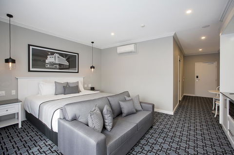 CH Boutique Hotel & Apartments, Ascend Hotel Collection - SA Accommodation 7