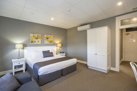 CH Boutique Hotel & Apartments, Ascend Hotel Collection - SA Accommodation 17