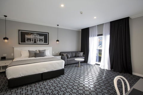 CH Boutique Hotel & Apartments, Ascend Hotel Collection - SA Accommodation 1