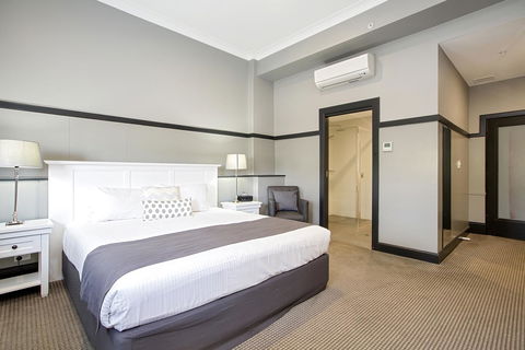 CH Boutique Hotel & Apartments, Ascend Hotel Collection - SA Accommodation 22