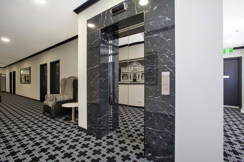 CH Boutique Hotel & Apartments, Ascend Hotel Collection - SA Accommodation 5