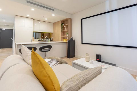 Japanese Style Waterfront Apt Wt Rooftop Pool - SA Accommodation 16