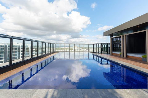 Japanese Style Waterfront Apt Wt Rooftop Pool - SA Accommodation 0