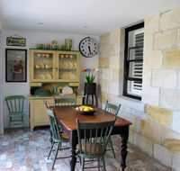 Apple Tree Cottage - SA Accommodation