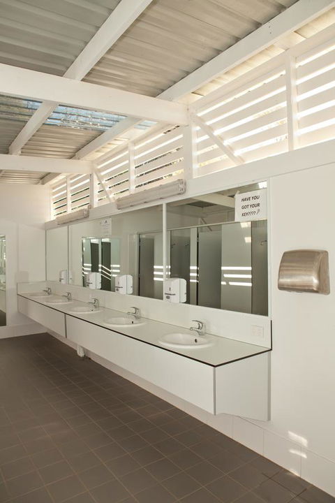 Blue Lagoon Beach Resort - SA Accommodation 20