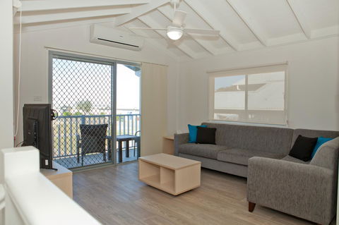 Blue Lagoon Beach Resort - SA Accommodation 25