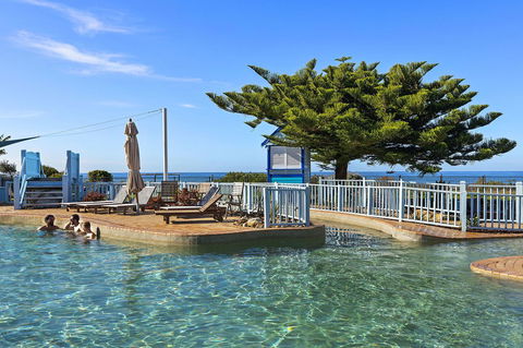 Blue Lagoon Beach Resort - SA Accommodation 4